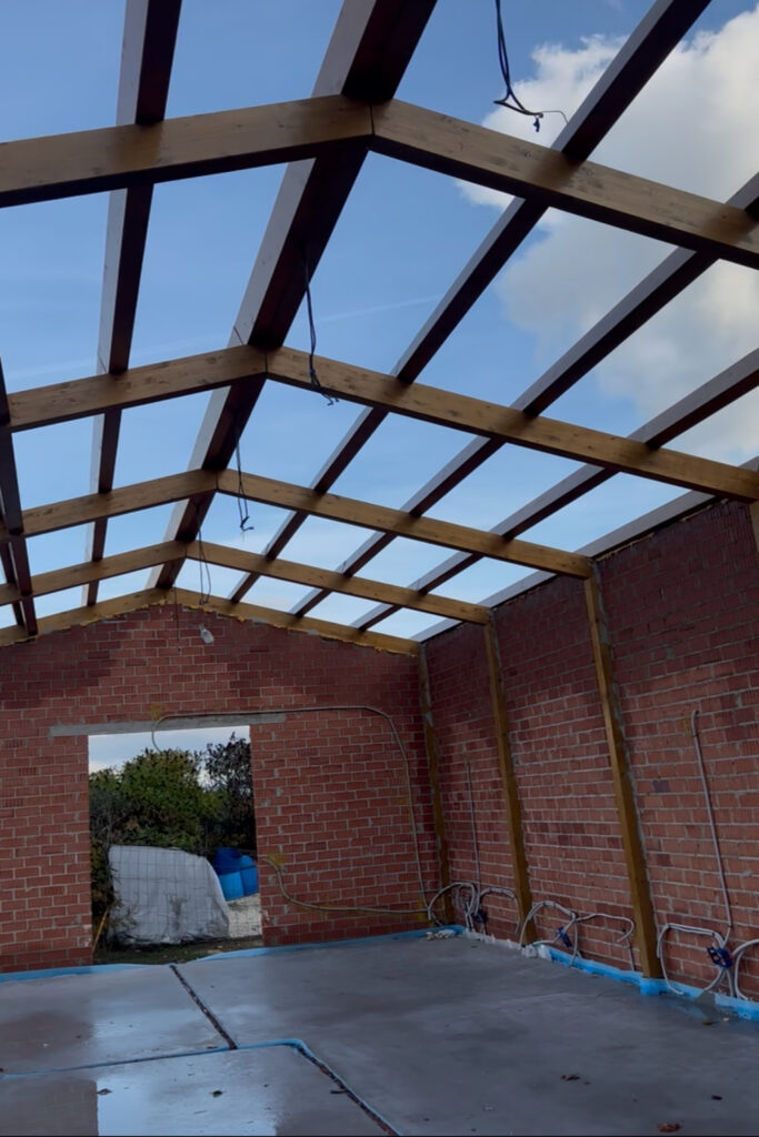 Estructura de madera laminada para pabellón Priego de Córdoba. Vista 1