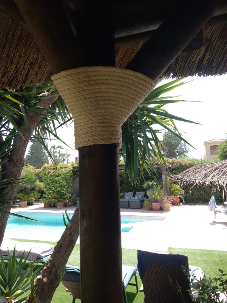 Pérgola de junco africano fabricada y montada por GEOFEN SL. Churra. Murcia. España